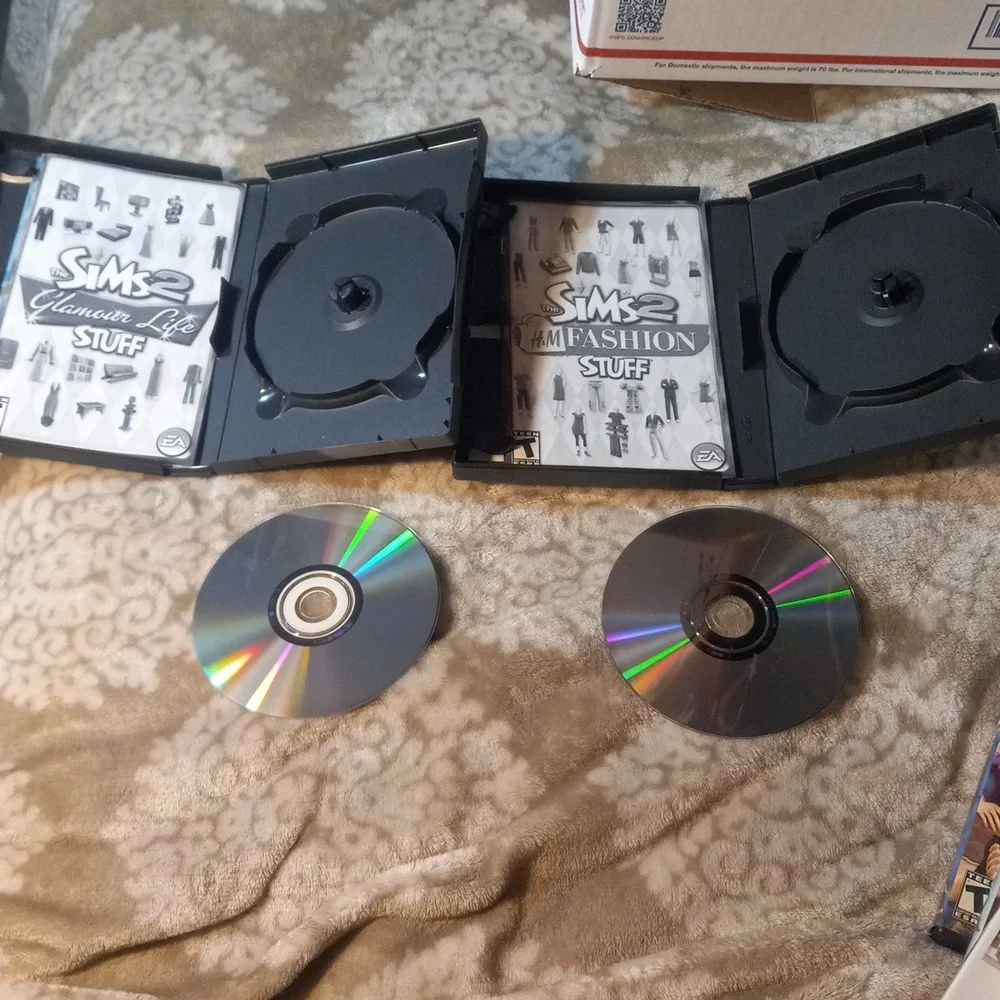 Lot 26 The Sims 2 stuff games